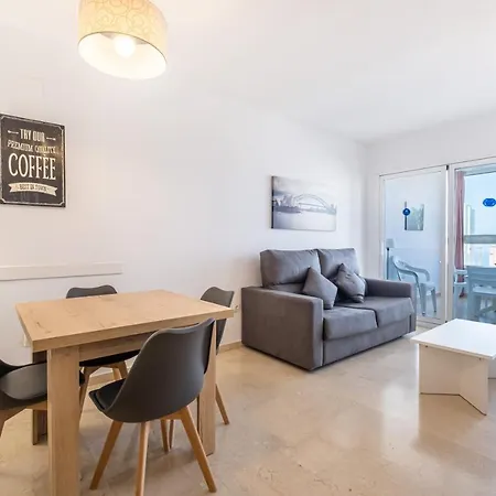 Gemelos 22 3-18-b Levante Apartment