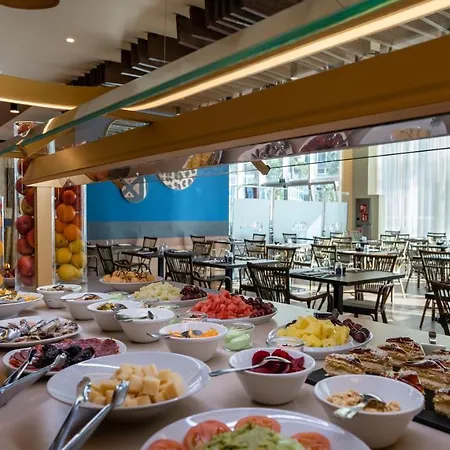 Hotel Medplaya Flamingo Oasis 4*