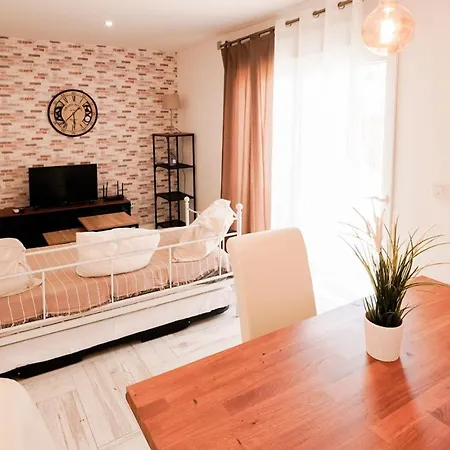 Loft Con Terreno Privado Y Parking Compartido - A 800m De Playa Poniente Holiday home *