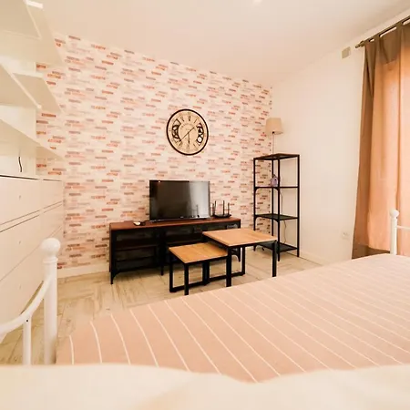 Loft Con Terreno Privado Y Parking Compartido - A 800m De Playa Poniente Holiday home *