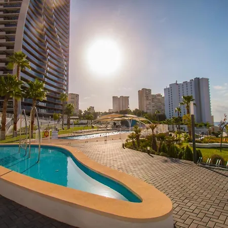Waves - Relax In Costa Blanca Benidorm