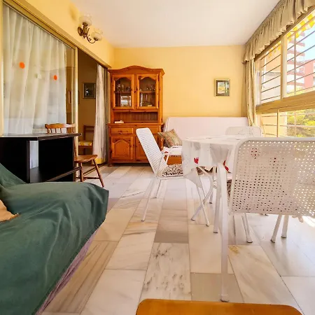 La Ciguena 2 Apartment