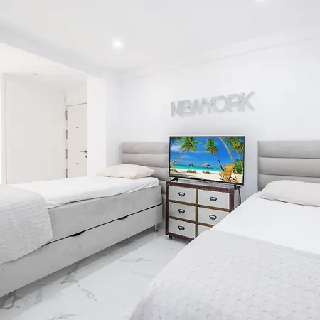 Apartment Copacabana Deluxe 1-a Levante *