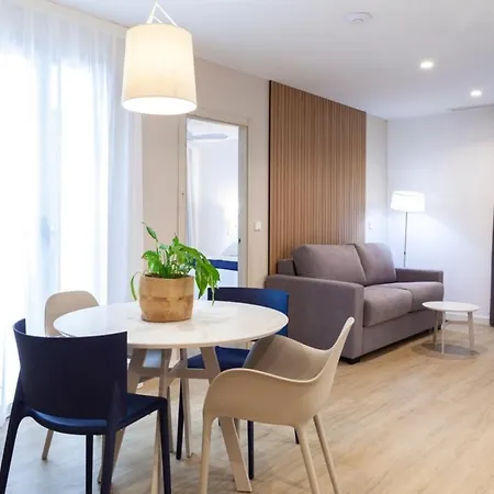 Mayal Con Piscina Apartamento