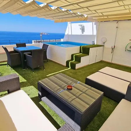 Terraza Con Piscina Privada Y Vistas Al Mar Apartamento