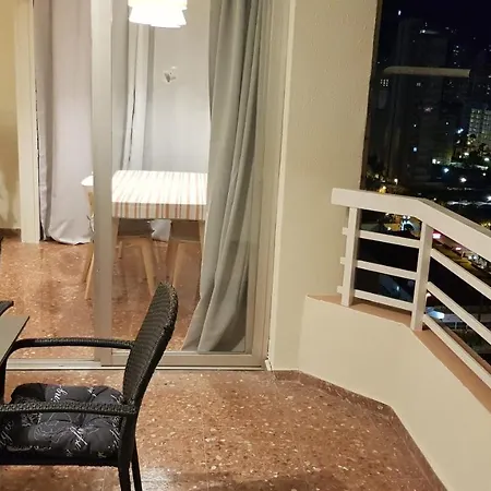 ºººcon Aire Acond, Parking, Piscina Y Jardin Apts Alhambra En Playa Levante Benidorm
