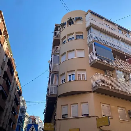 Solymar Poniente: Renovated Near And Center Apartment Benidorm