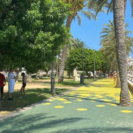 Solymar Poniente: Renovated Near And Center