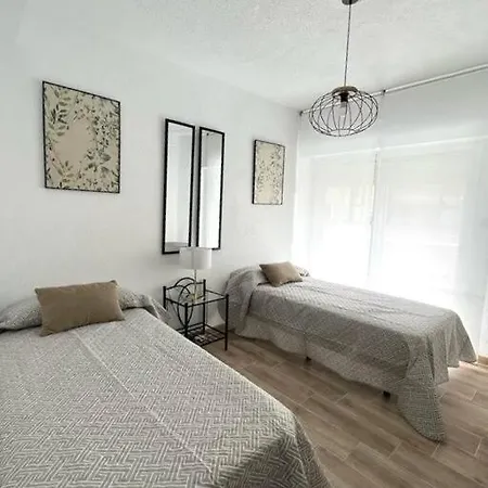 Apartamento Apartamento Céntrico Y En Primera Línea De Playa *