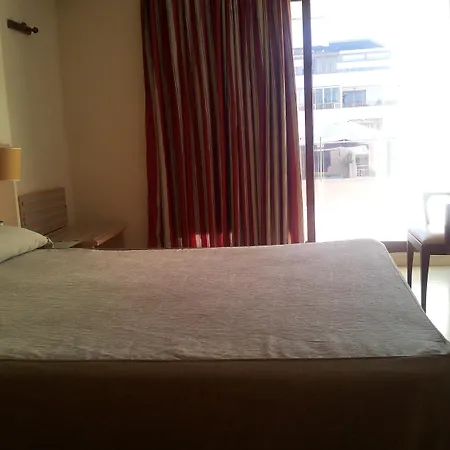 Primavera Hotel 2*