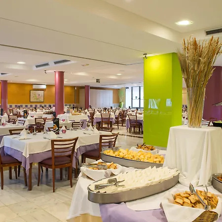 Climia Plaza Hotel 4*