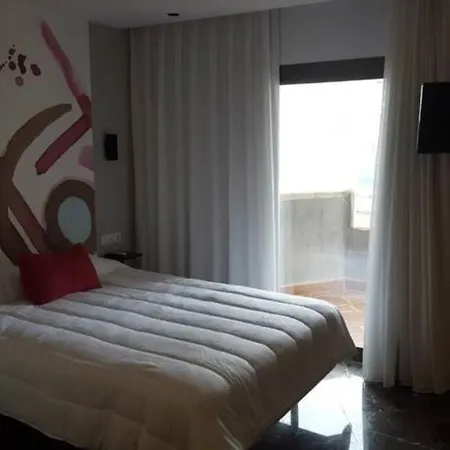 San Jaime Center And * Benidorm