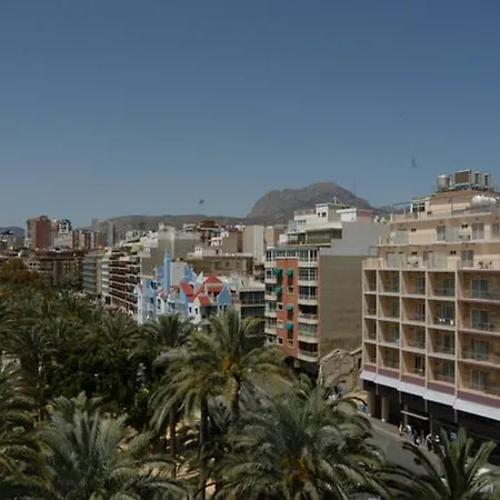 Tanit Hotel 3*