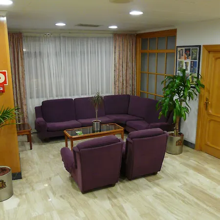Tanit Hotel 3*