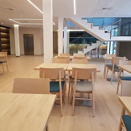 Perla Hotel 3*