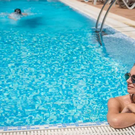 Hotel Rh Royal - Recommend For Adults