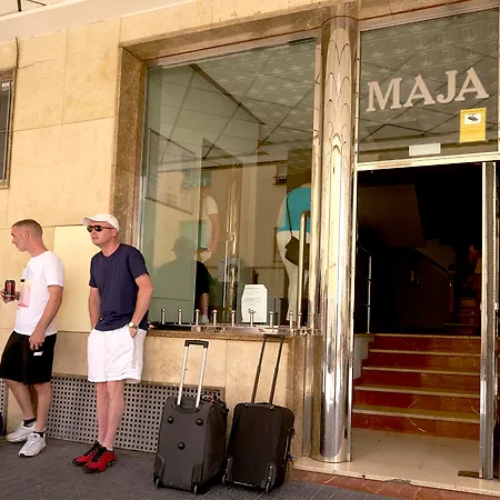 Maja Apartment *