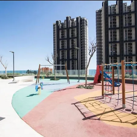 Intempo Celia-apartment At Famous Intempo Building *