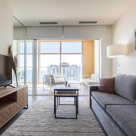 Apartment Intempo Sky 173