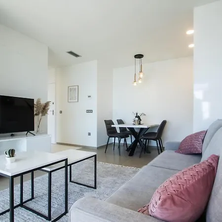 Intempo Sky 165 Apartment