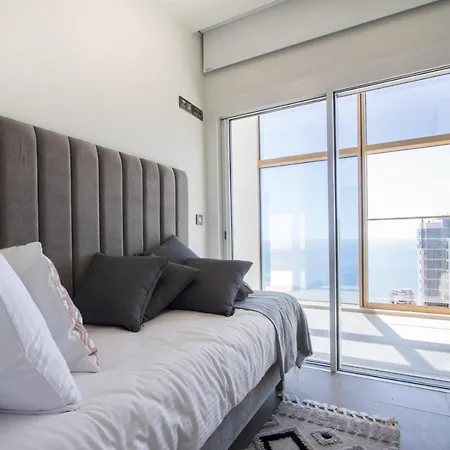 Apartment Intempo Sky 165 *