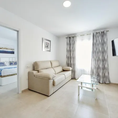 Sonrisa Deluxe Apartments, Levante *