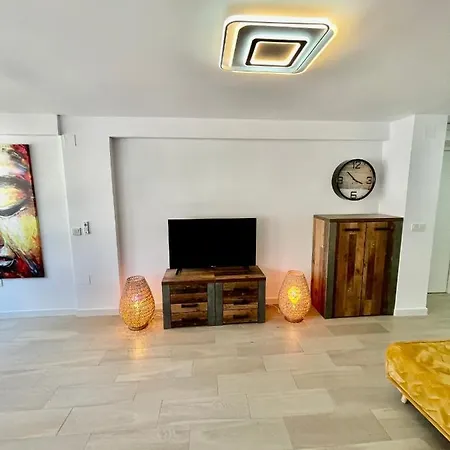 Spanish Sunrise Apartment