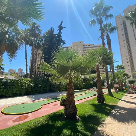 Gemelos 22-2-24 * Benidorm