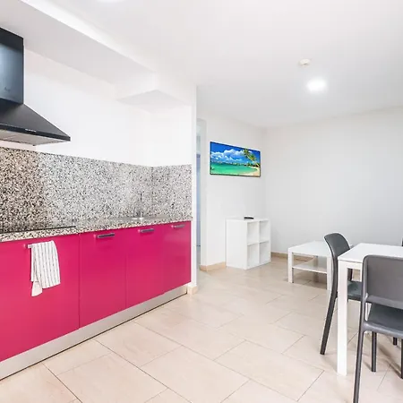 Aparthotel La Rosita Old Town