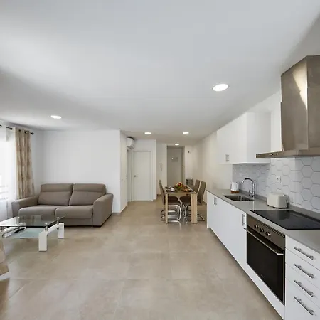 Lägenhetshotell Sonrisa Deluxe Apartments, Levante