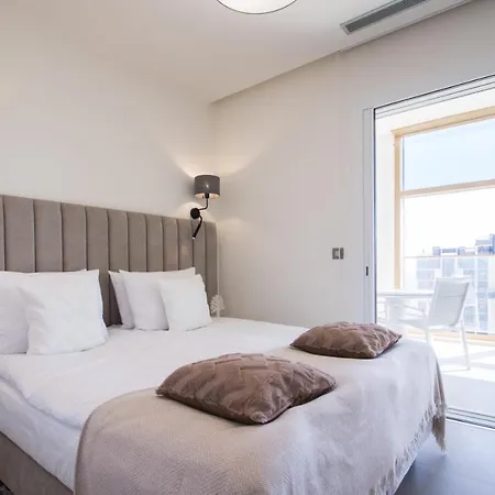 Intempo Sky 173 Apartment *