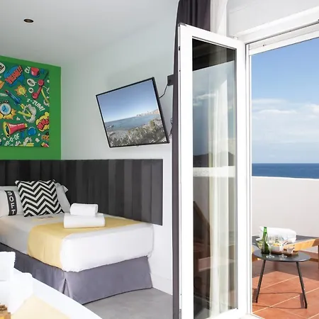 Casual Pop Art Hotel 3*