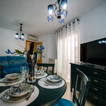 Port Apartment *