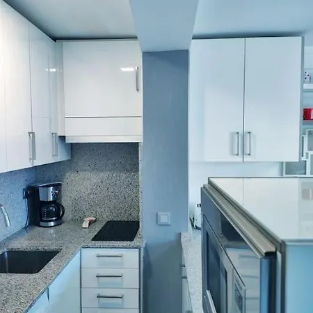 Bermudas Con Piscina Y Garaje En Apartment *