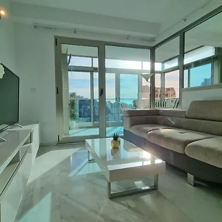 Apartment Skyline 14 Large And Sunny All-day Balcony With Stunning Sea Views Benidorm