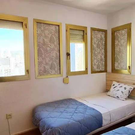 Apartment Gerona On The Strip With Pool & Parking Benidorm