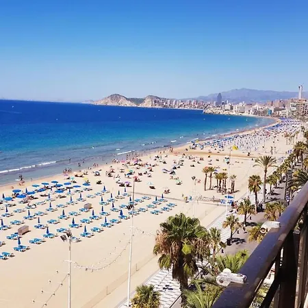 Disponible En Abril-wifi-3hab, 6 Pers, -piscina, Aire Acondi-parking Opcionable Extra