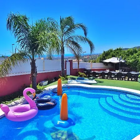 Villa Stag Hendo25pax Only 10min To The Party Area Despedidas 25pax 10 Min De La Zona De Fiesta Consultar Precio Benidorm