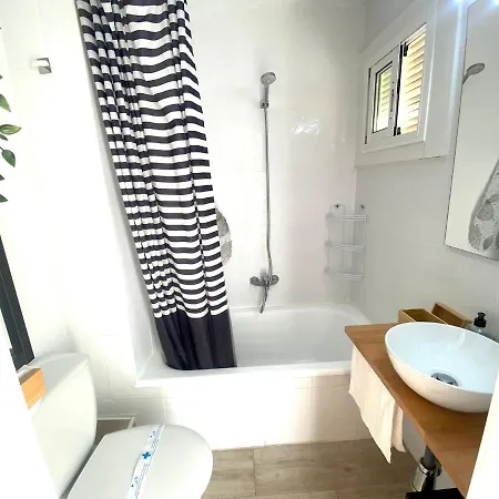 Apartamento Con Piscina Y Garaje, Playa A 10 Min Benidorm