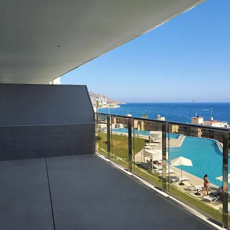 Romero Sunset Cliffs Apartment