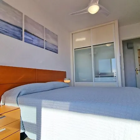 Apartment En El Centro De Y Con Vistas Al Mar