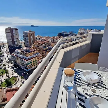 En El Centro De Y Con Vistas Al Mar Apartment *