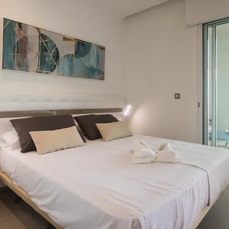 Apartment Intempo Sky 216