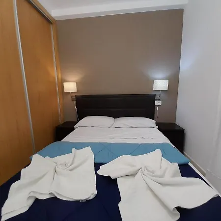 Center Playa Poniente Apartment
