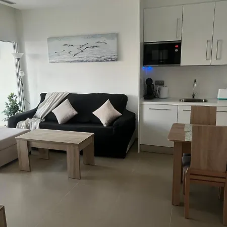 Intempo Celia-apartment At Famous Intempo Building