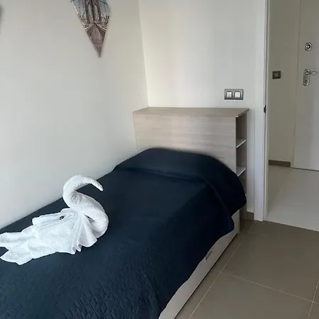 Intempo Celia-apartment At Famous Intempo Building Apartment