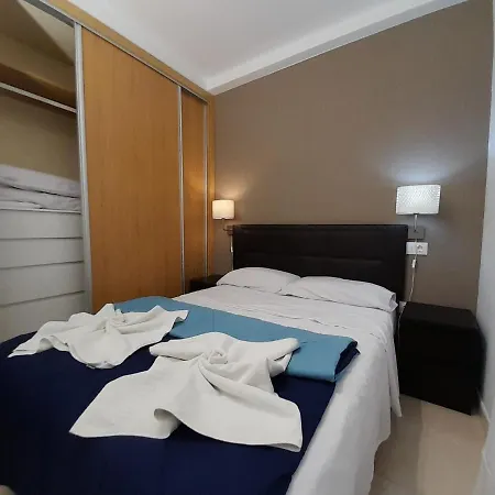 Center Playa Poniente Apartment