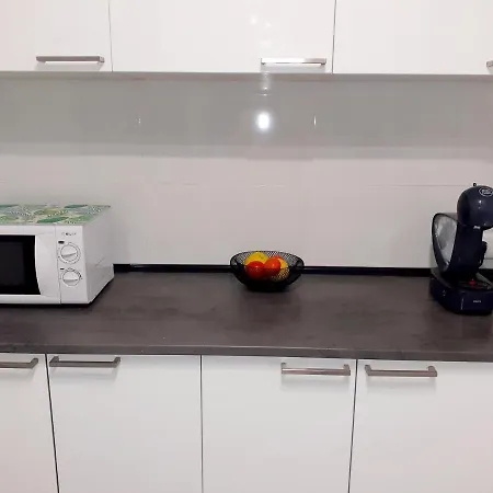 Apartment Rainbow Marques 7 *