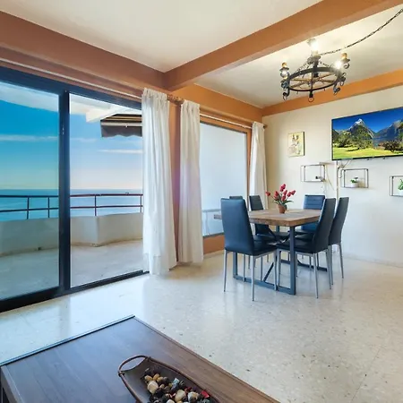 Lux Center 5-d Apartment *