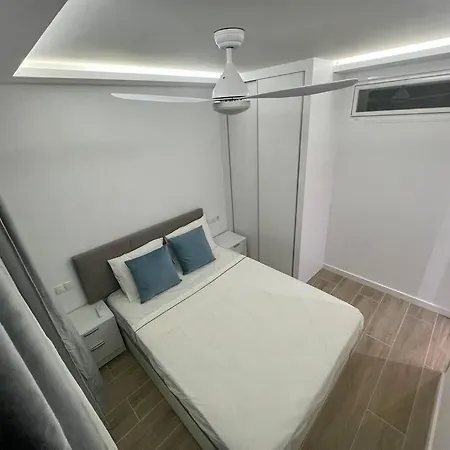 Apartment Price For Reservations Of 7 Nights August- Ask *